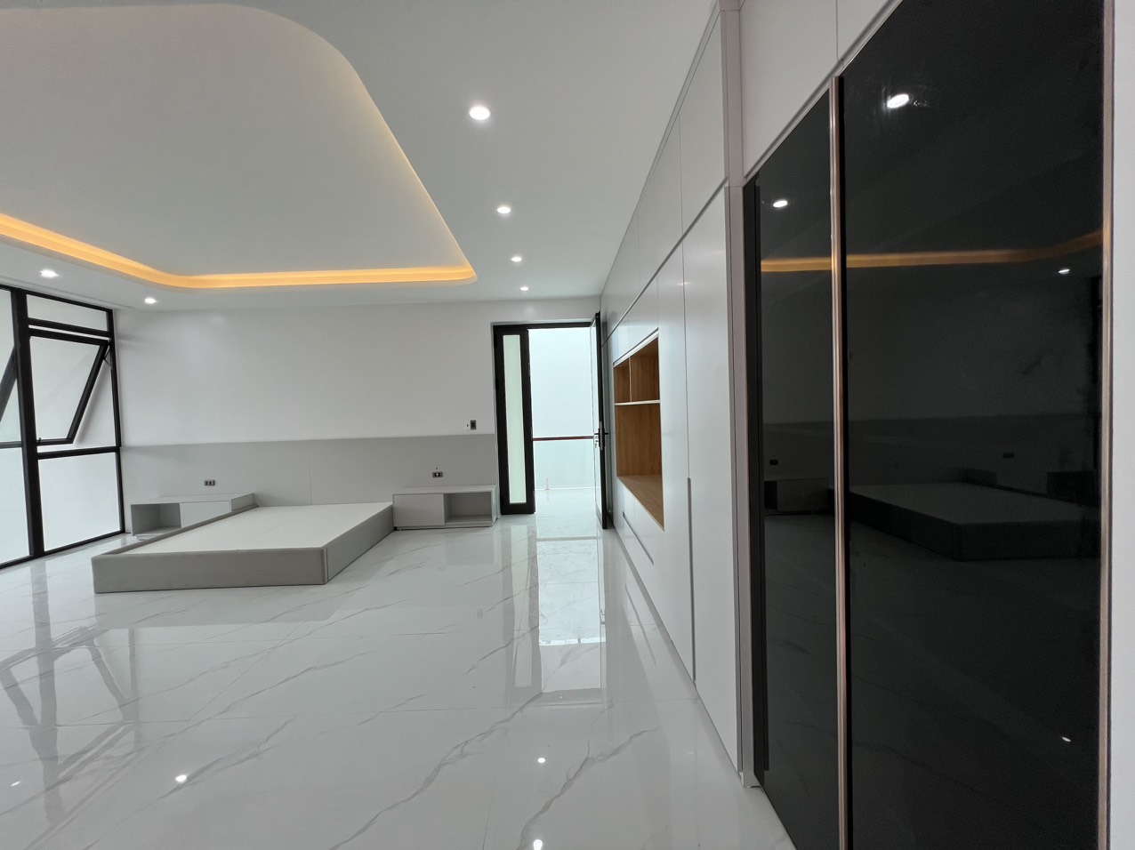 Hình ảnh thi công nội thất thực tế nhà ở